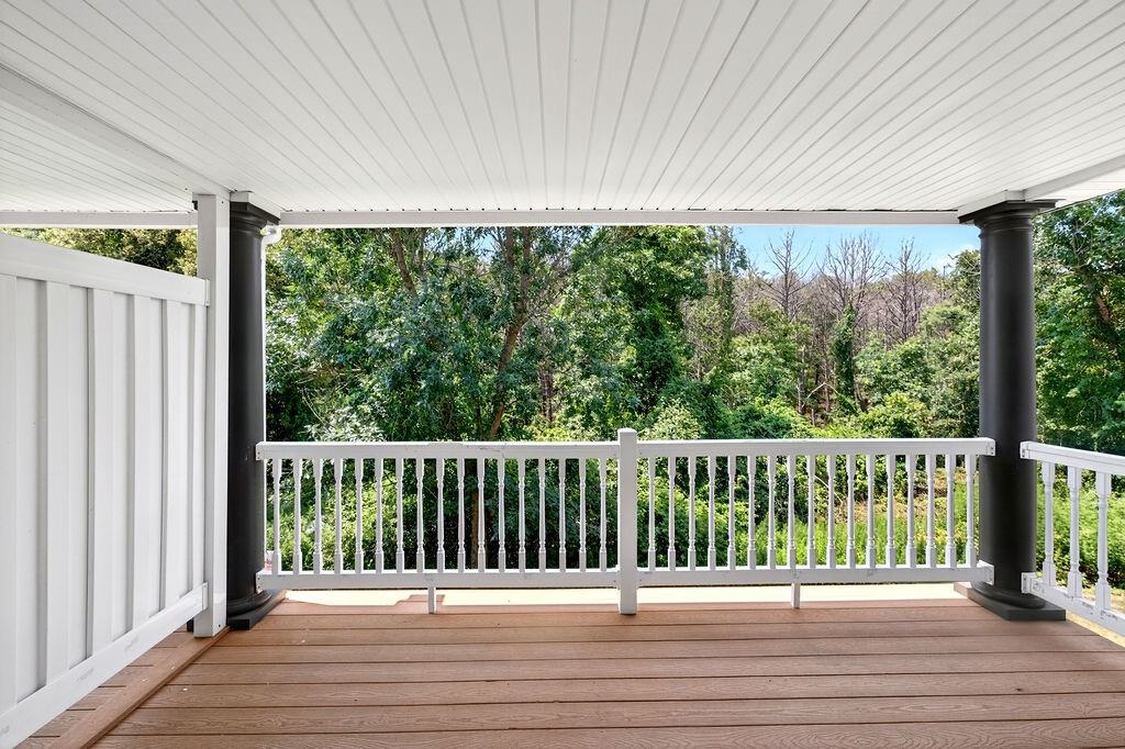 Walden Ct - Photo 3 of 40