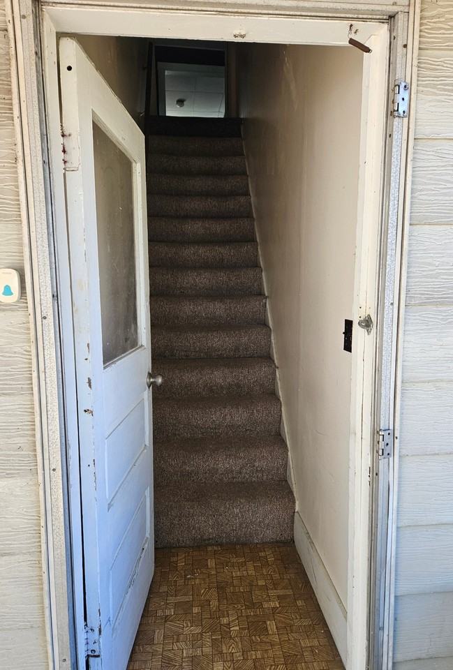 445 3rd St Nw - Photo 2 of 16