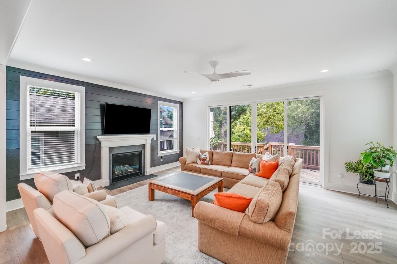 1613 North Mcdowell Street - Photo 2 of 40