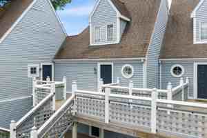 featured image of 2122 Old Pond Ln #2122