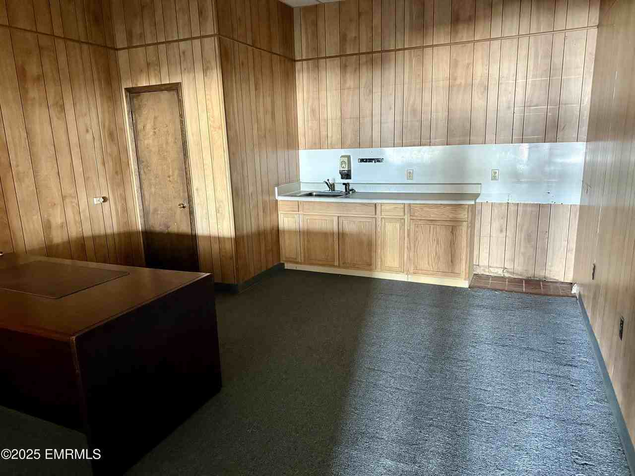 730 Front Street Ext - Photo 5 of 5