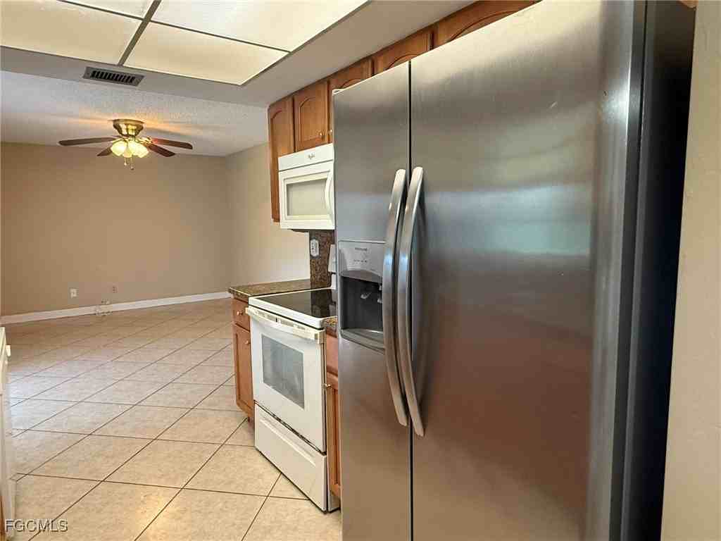 4344 Sw 7th Ave - Photo 5 of 18