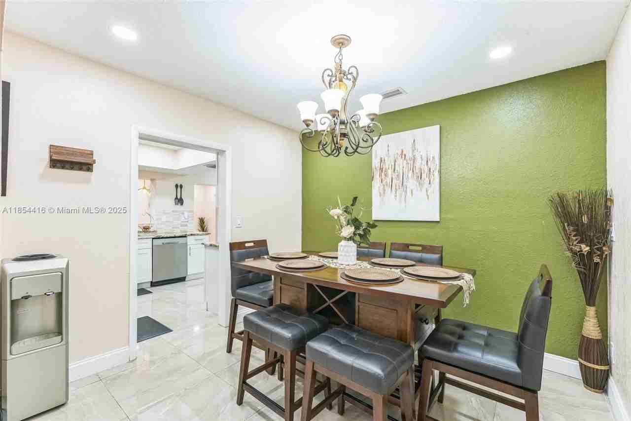 5706 S Travelers Palm Ln - Photo 6 of 20