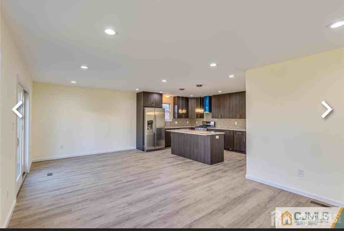 19 Henry St - Photo 7 of 22