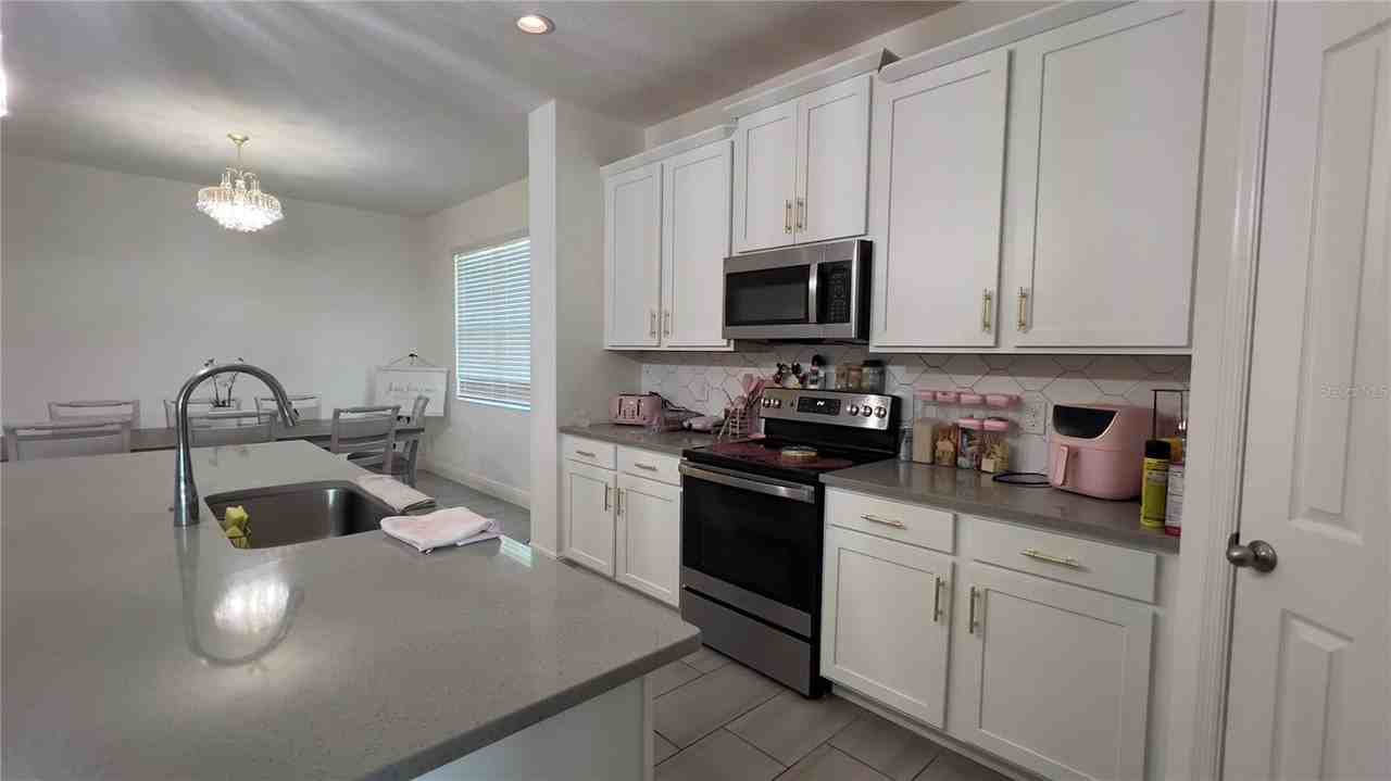 5058 Down Ct - Photo 3 of 44