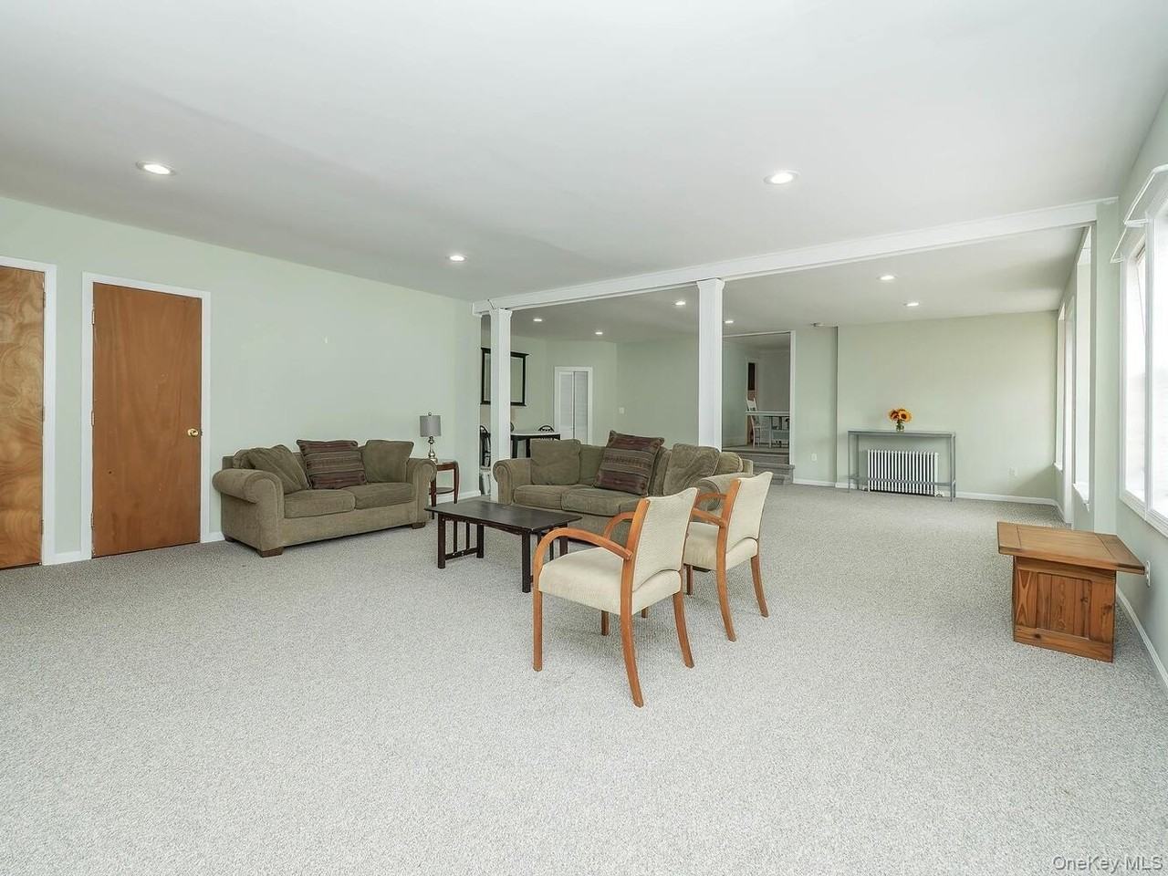 60 Grove St - Photo 3 of 41