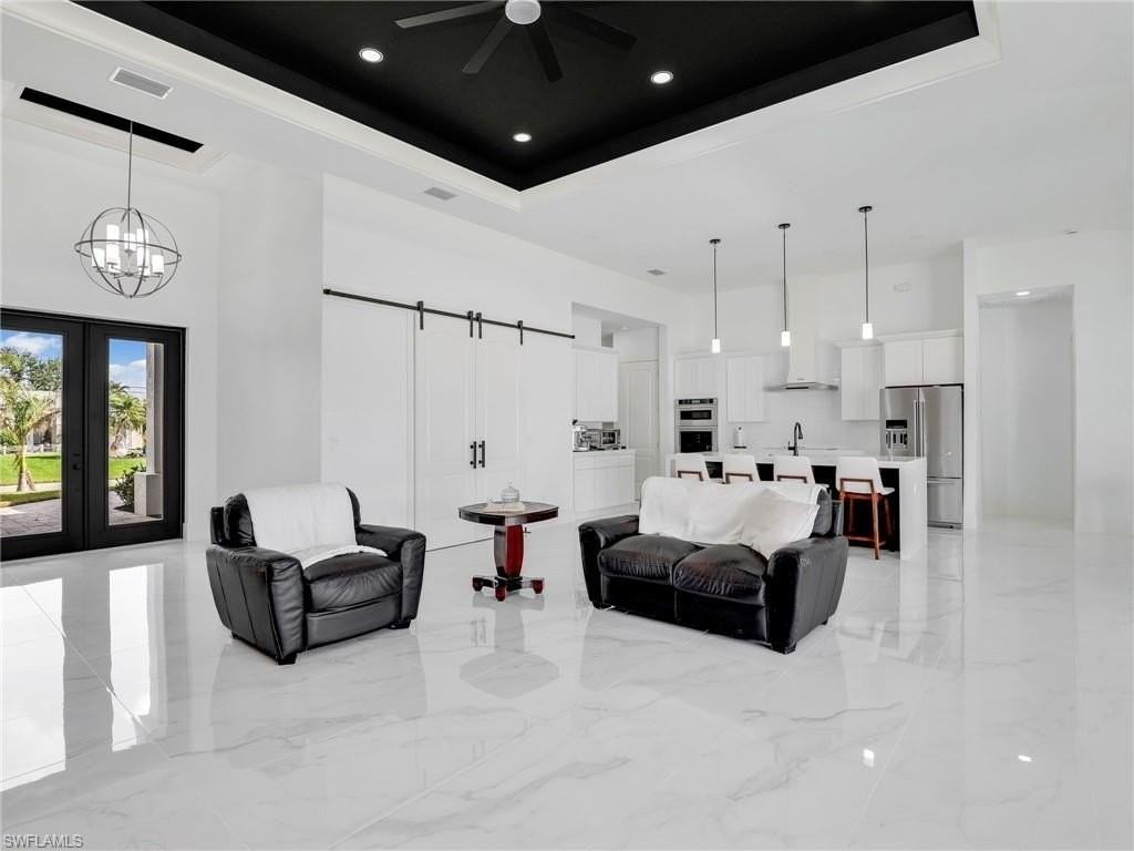 2506 Southwest 24th Court - Photo 5 of 30