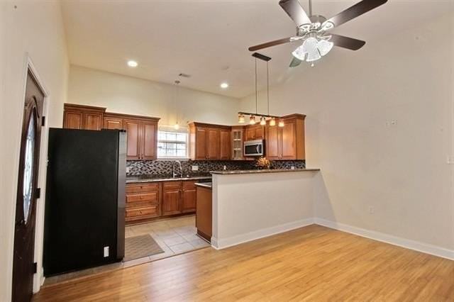 817 Peniston St - Photo 2 of 11