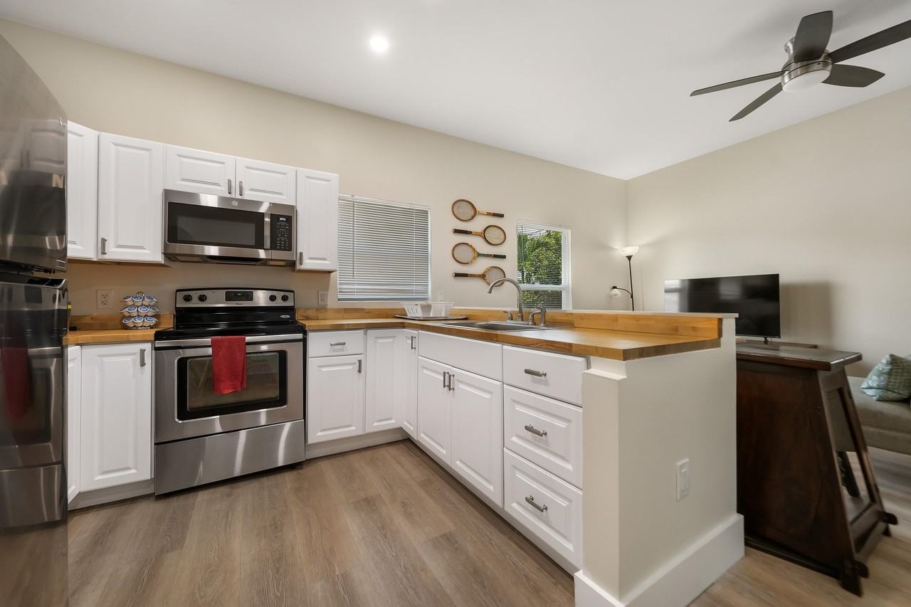 602 Nw 1st St - Photo 2 of 29