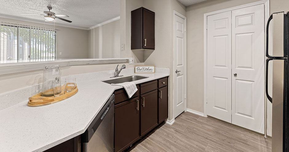 Atera Apartments - Photo 2 of 37