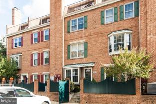 760 N Vermont St - Photo 1 of 1