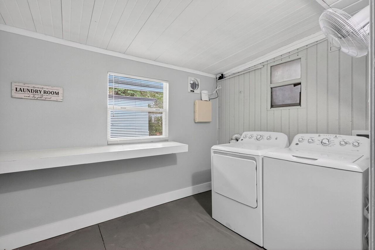 Oak Ridge Ave - Photo 7 of 11