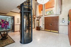 featured image of Hidden Harbor Ln