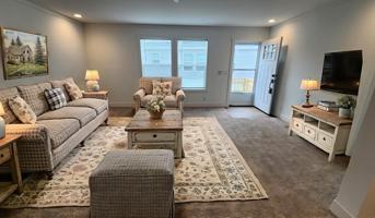 featured image of 3735 Pinoak St #868