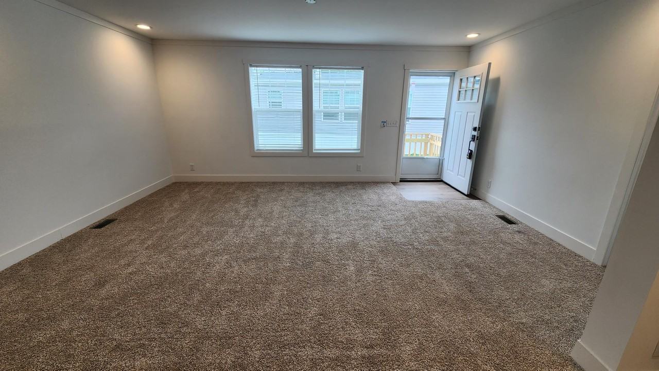 3735 Pinoak St #868 - Photo 2 of 30