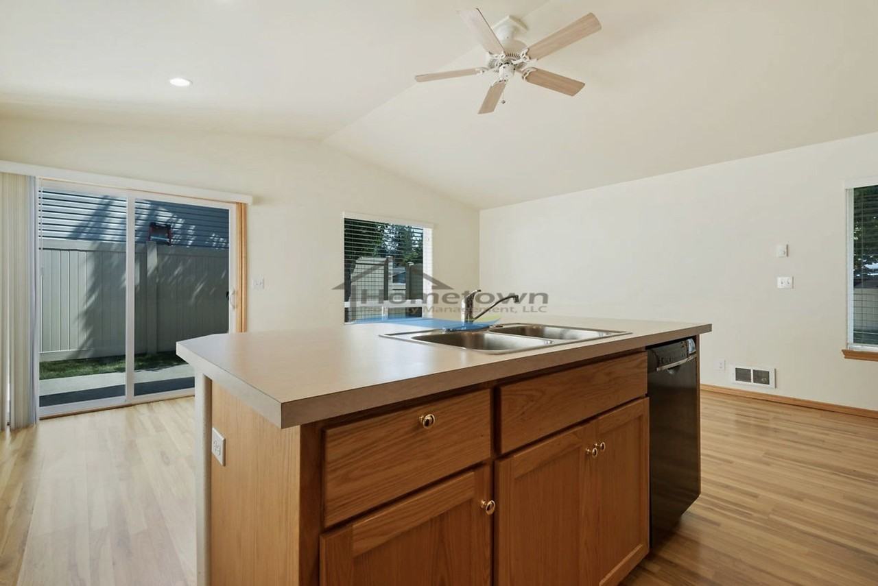 Martin Lane Cottages - Photo 5 of 50