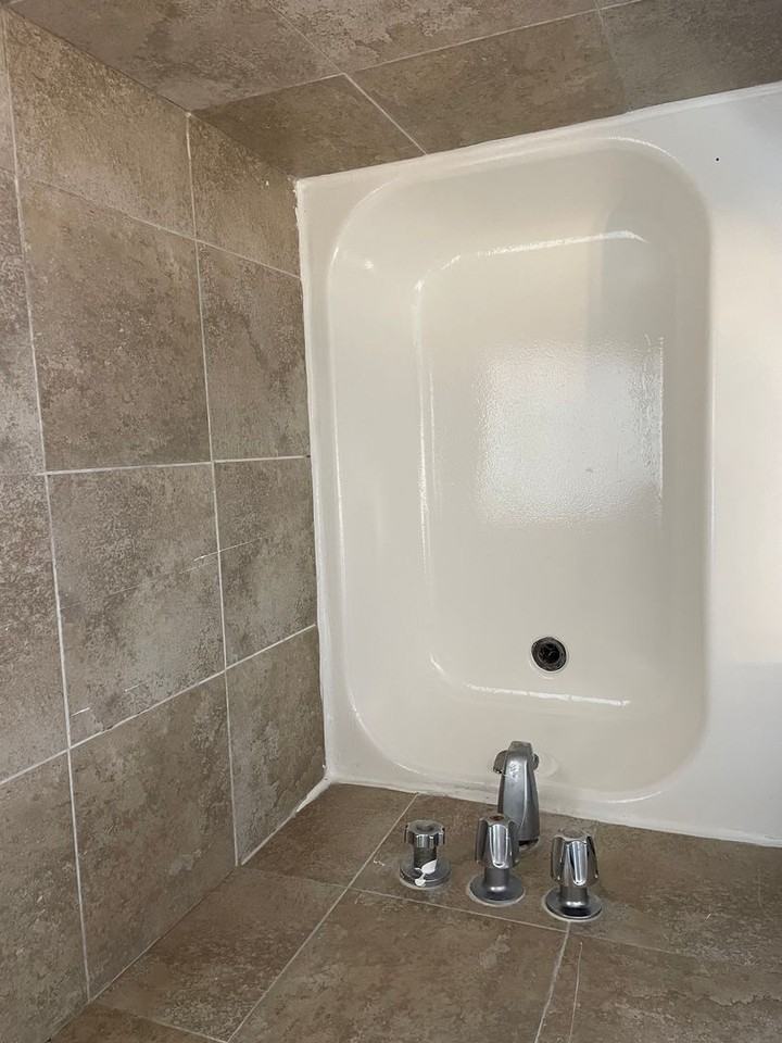 Spanish Vista Apartments - Photo 3 of 19