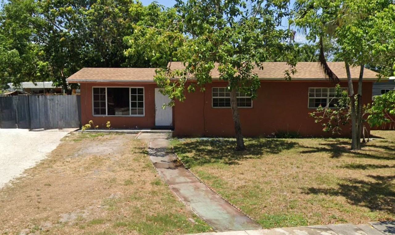 1143 Nw 15th St - Photo 2 of 15