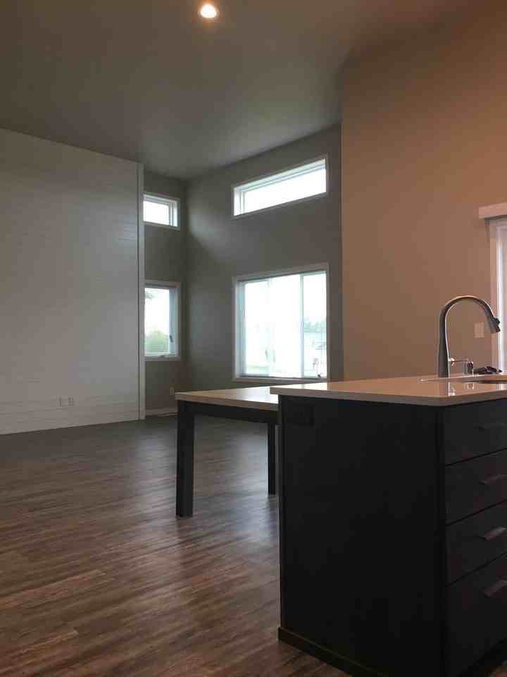 4542 13th St S - Photo 7 of 25