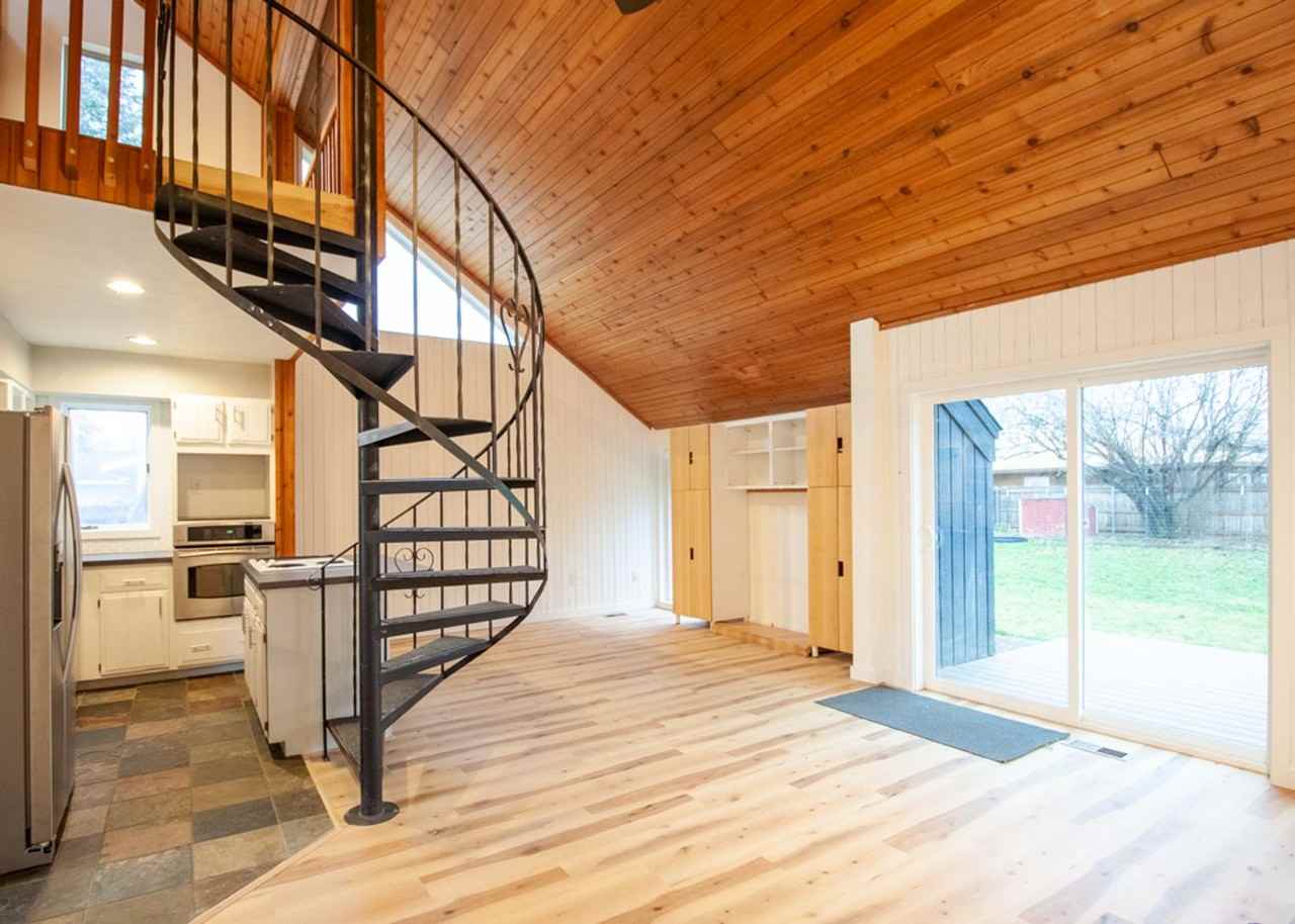 2224 Towhee Ln - Photo 5 of 17