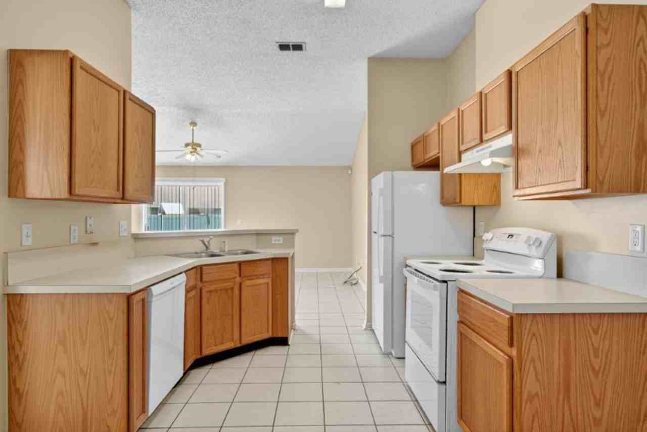 13269 Pacemaker Dr - Photo 5 of 15