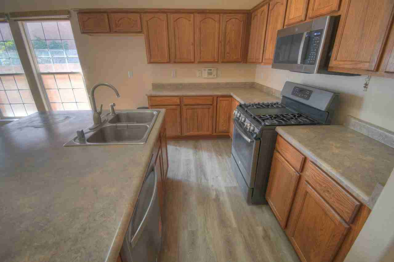 908 Tumulus Dr Nw - Photo 2 of 17
