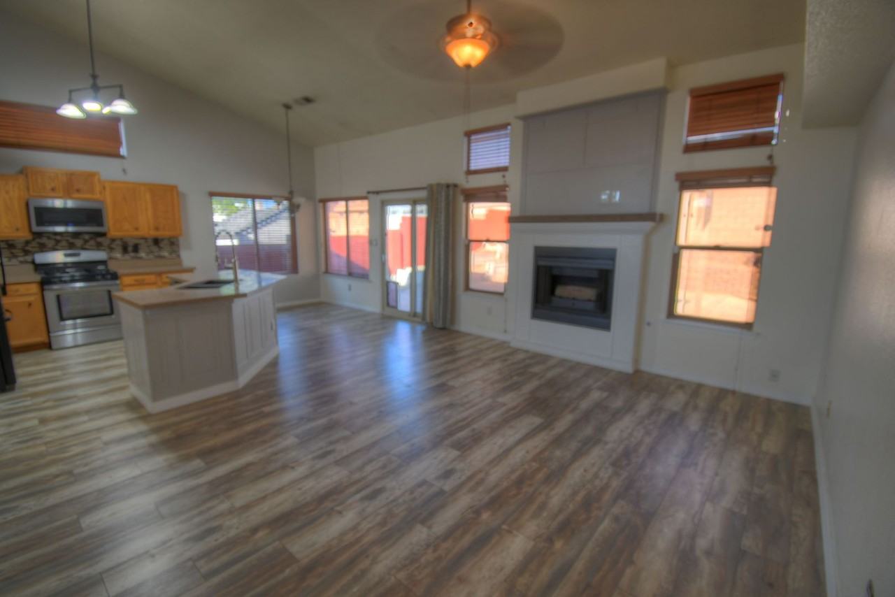 9215 Clinton Anderson Dr Nw - Photo 2 of 16