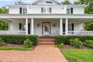 featured image of 4205 Belvoir Dr