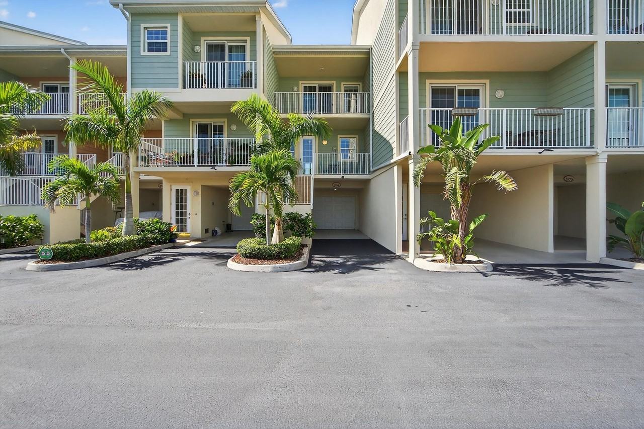 3266 Mangrove Point Dr - Photo 2 of 50