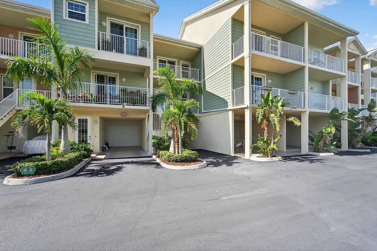 3266 Mangrove Point Dr - Photo 6 of 50
