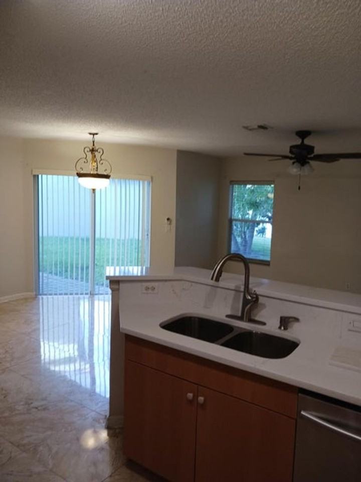 738 Perdido Heights Dr - Photo 3 of 16