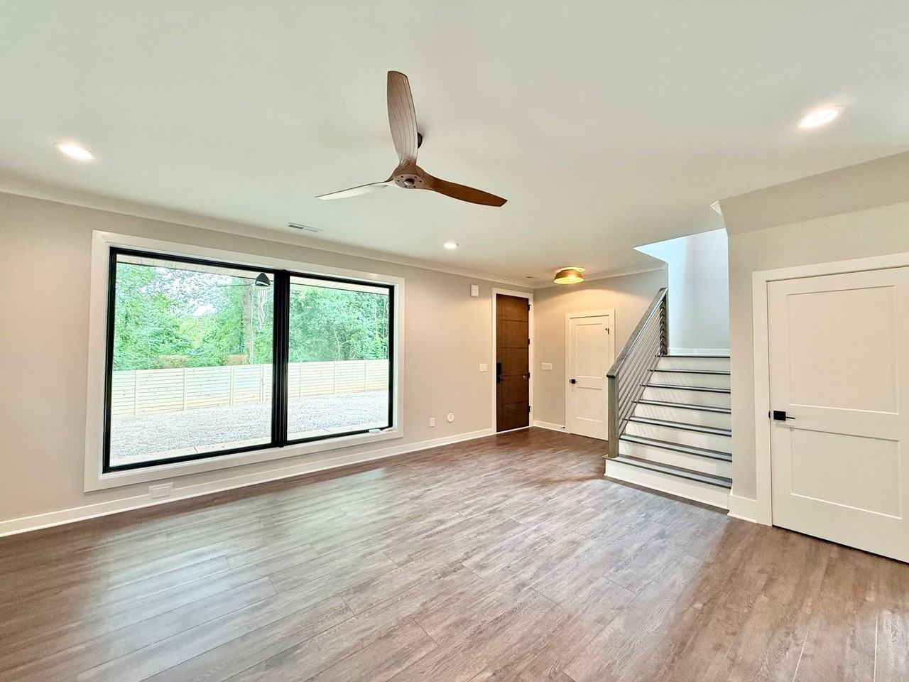 1019 Gregg St - Photo 4 of 28