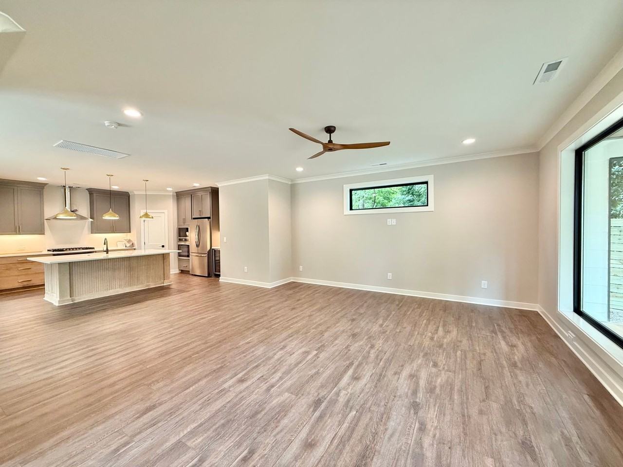 1019 Gregg St - Photo 5 of 28