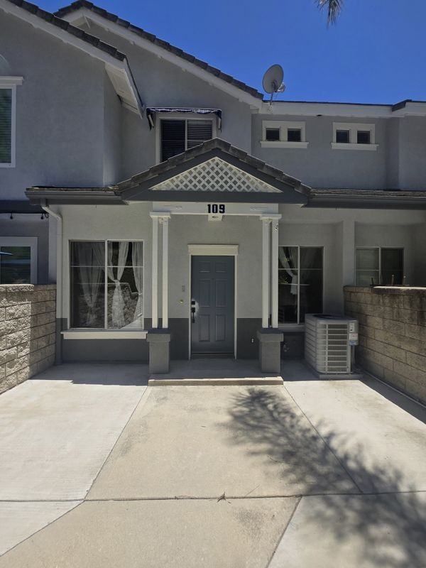 109 Breakers Ln - Photo 3 of 25