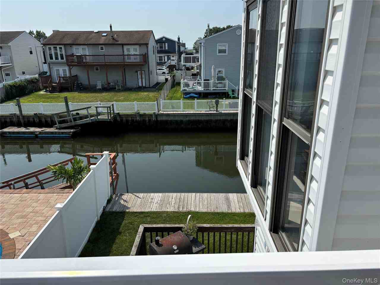 2855 Ocean Ave - Photo 3 of 12