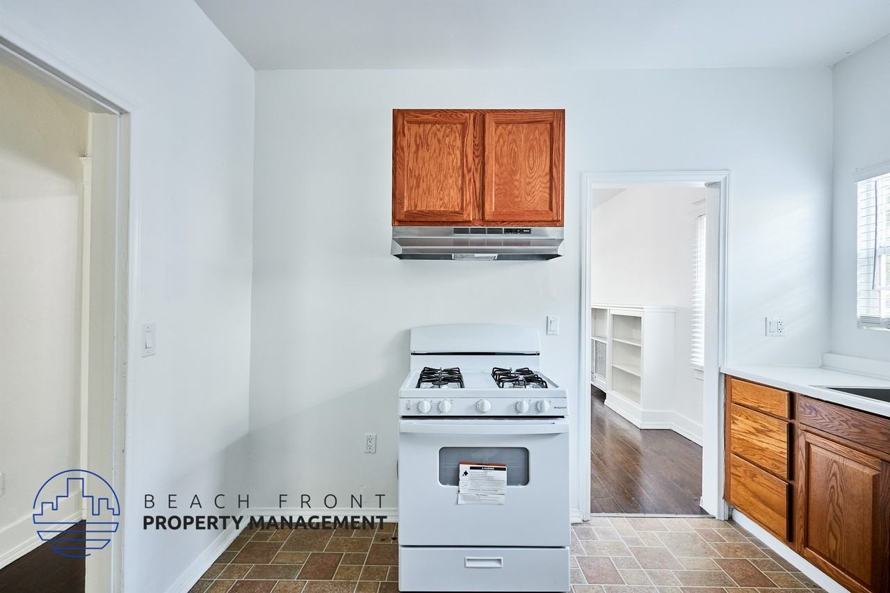 411-417 Walnut Ave. - Photo 3 of 36