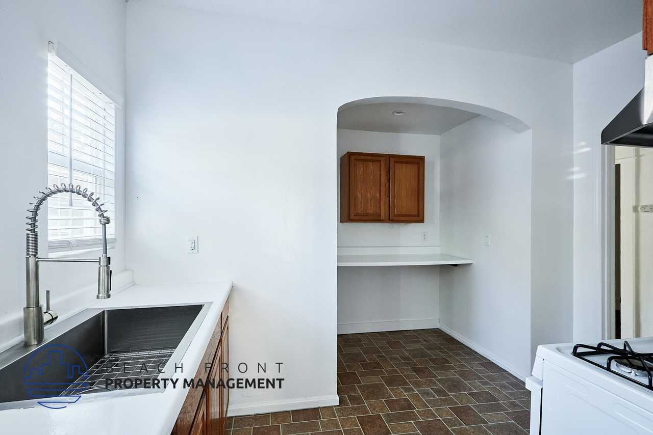 411-417 Walnut Ave. - Photo 4 of 36