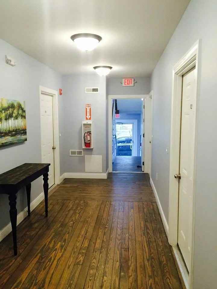 The English - Photo 5 of 6