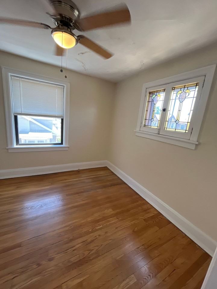 Hobart Wightman Apartments - Photo 4 of 11