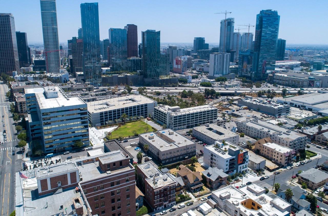 RCG 722 Hartford LLC - Photo 2 of 6