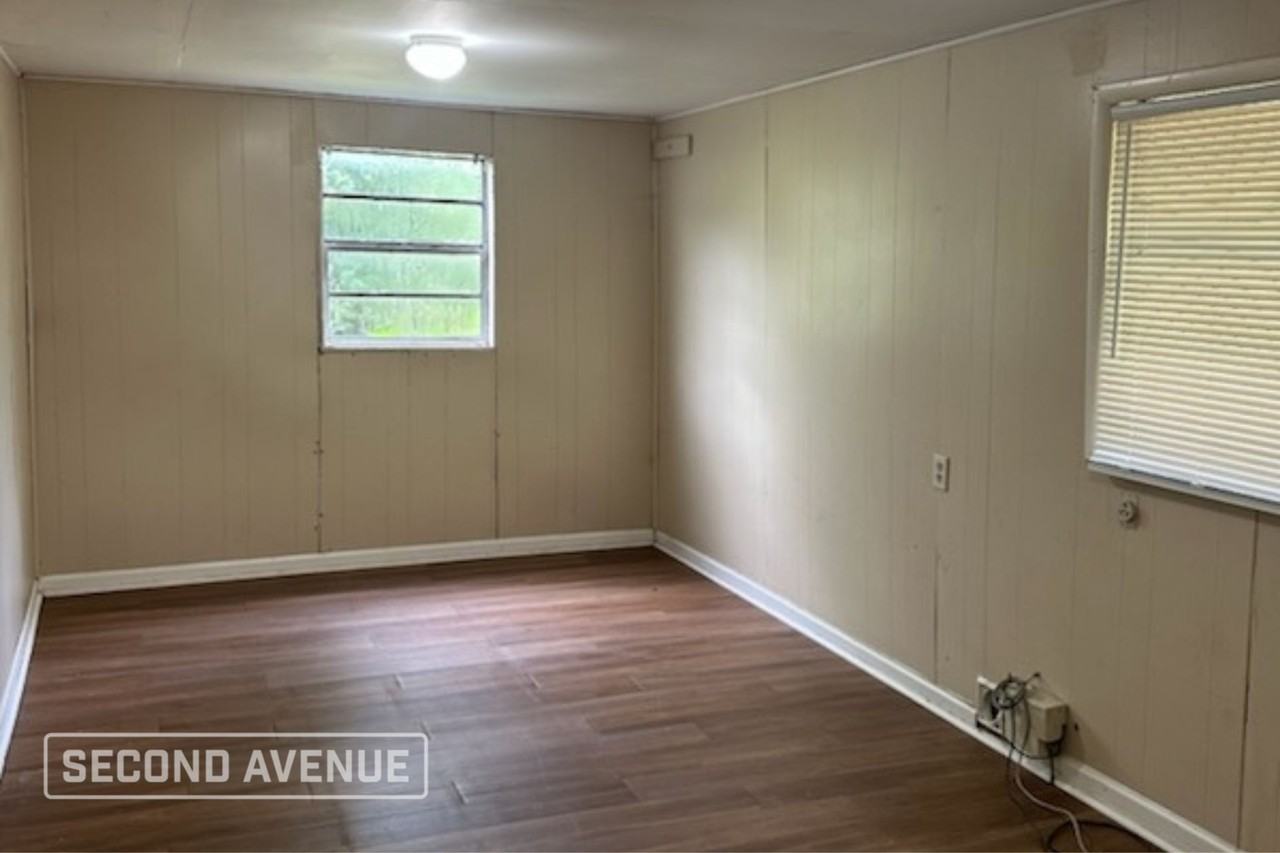 1837 Church Ave - Photo 3 of 13