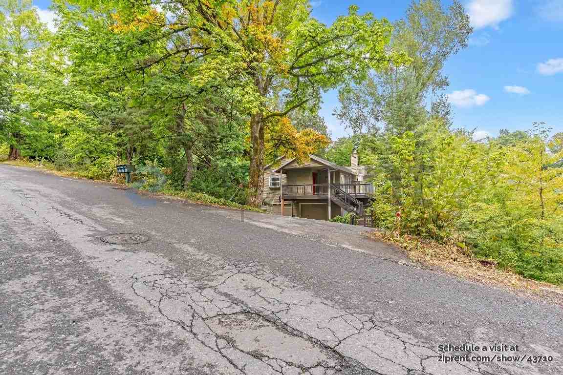 1236 Sw 58th Ave - Photo 2 of 34