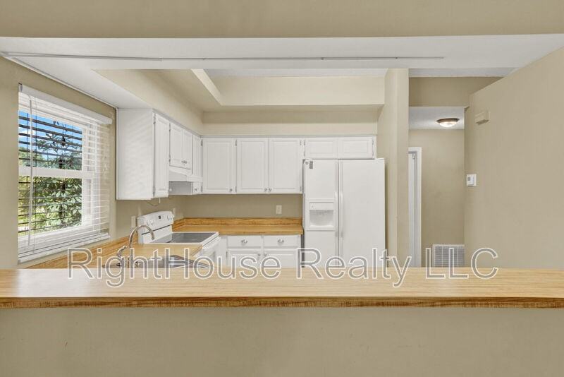 5340 Old Oak Tree Dr - Photo 7 of 18