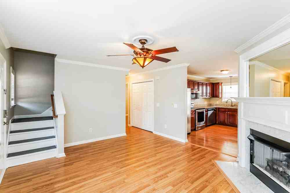 100 Homestead Ln - Photo 6 of 18