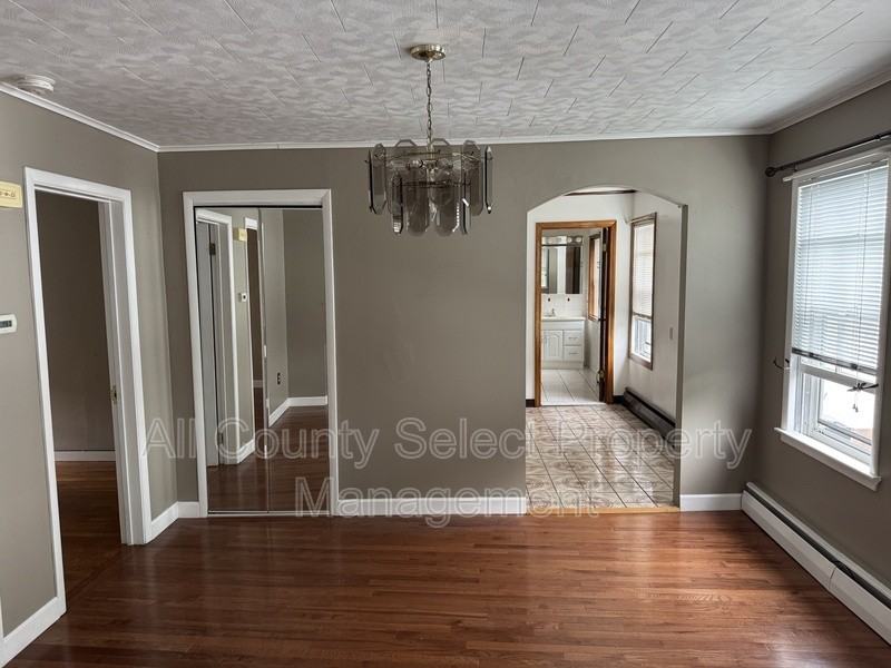 16 Mount Vernon St #2 - Photo 7 of 18