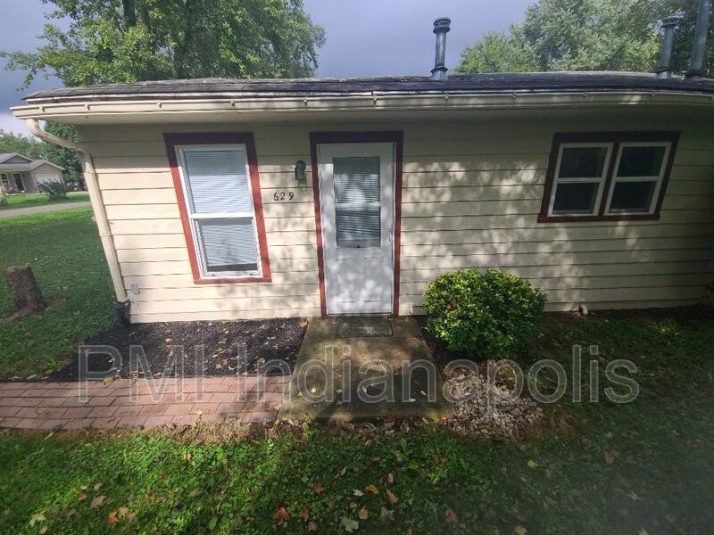 629 N Willow St - Photo 2 of 47