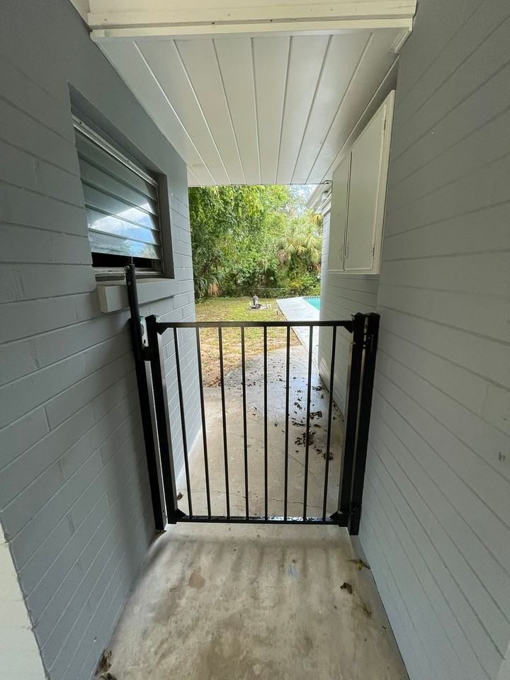 525 Tarragona Way - Photo 5 of 46