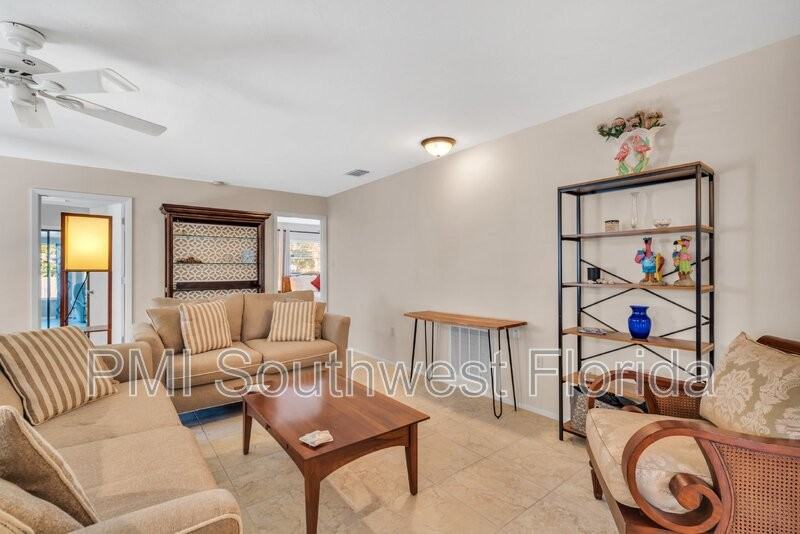 3617 Iroquois Ave - Photo 7 of 36