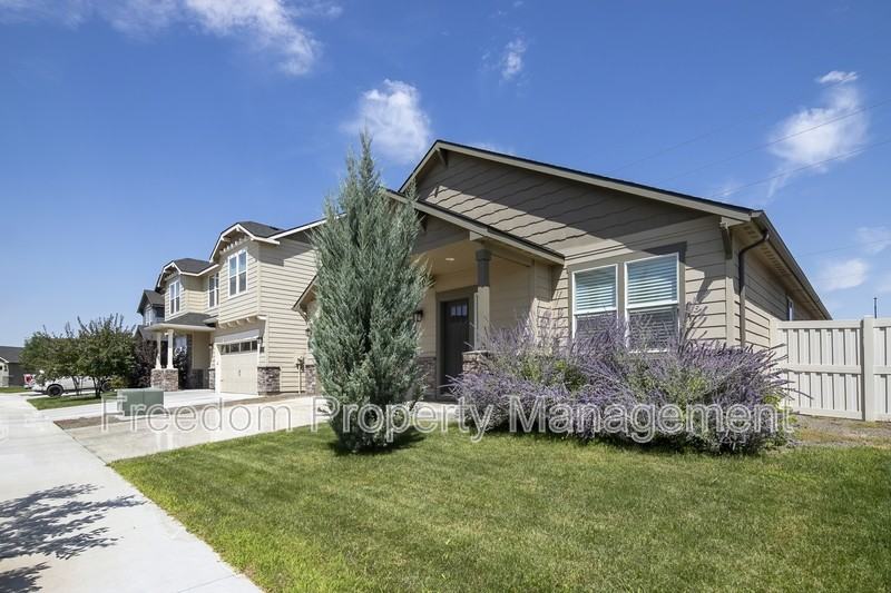 6218 W Los Flores Dr - Photo 2 of 24