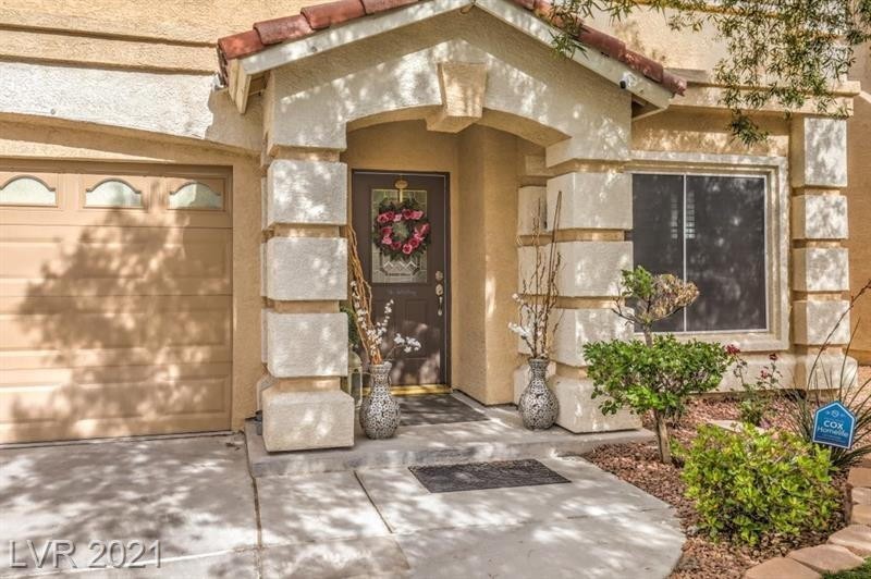 10742 Artesia Wells St - Photo 3 of 36